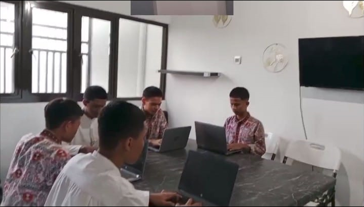 Ruang Tryout + Ekskul